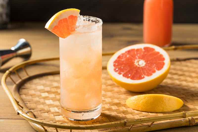 cocktails with grapefruit juice