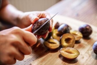 10 Benefits of Eating Plums For Your Body - Minneopa Orchards