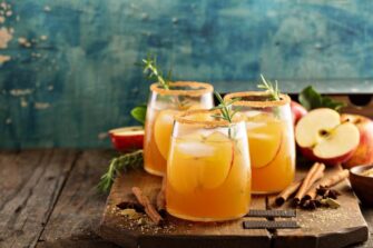 Apple Cider vs Apple Juice: 5 Important Differences - Minneopa Orchards