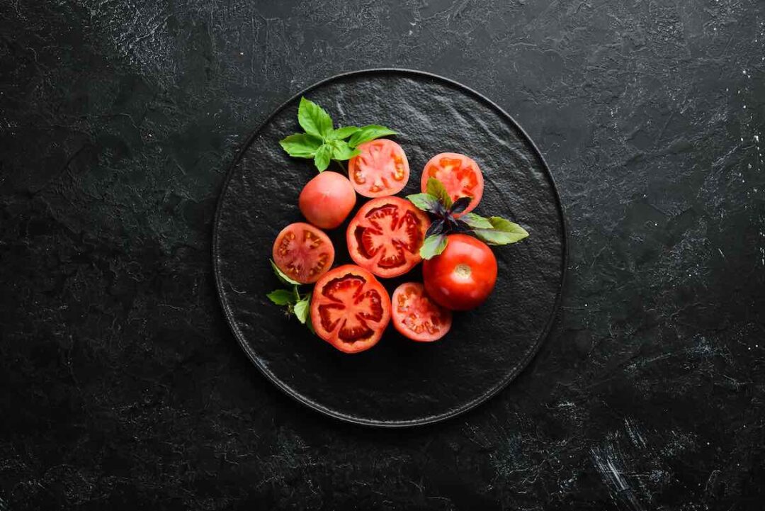 The Complete Tomato Nutrition Guide 6 Benefits of Eating Tomatoes