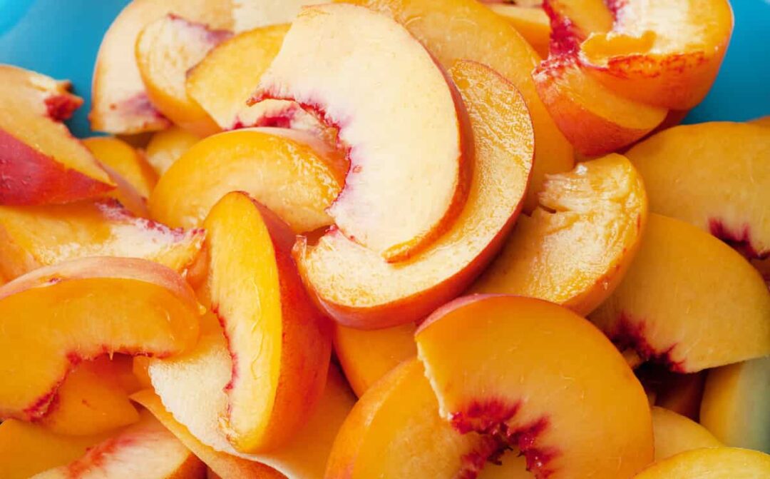 How to Dehydrate Peaches 2 Easy Methods Minneopa Orchards