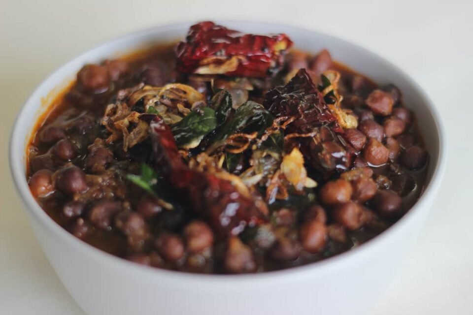 Black Garbanzo Beans Minneopa Orchards