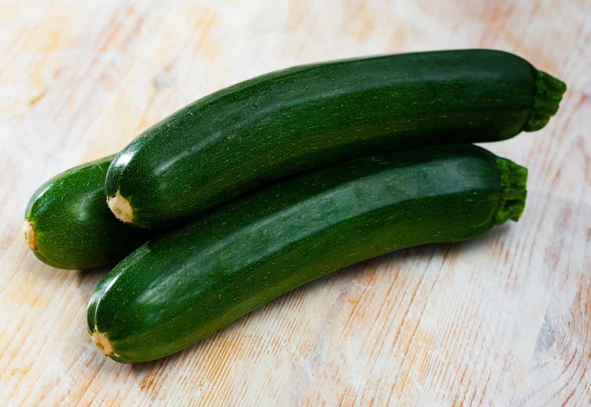 Zucchini vs cucumber what s the difference minneopa orchards