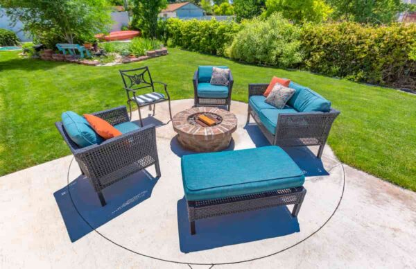15 Backyard Fire Pit Ideas to Create a Cozy Outdoor Space - Minneopa ...