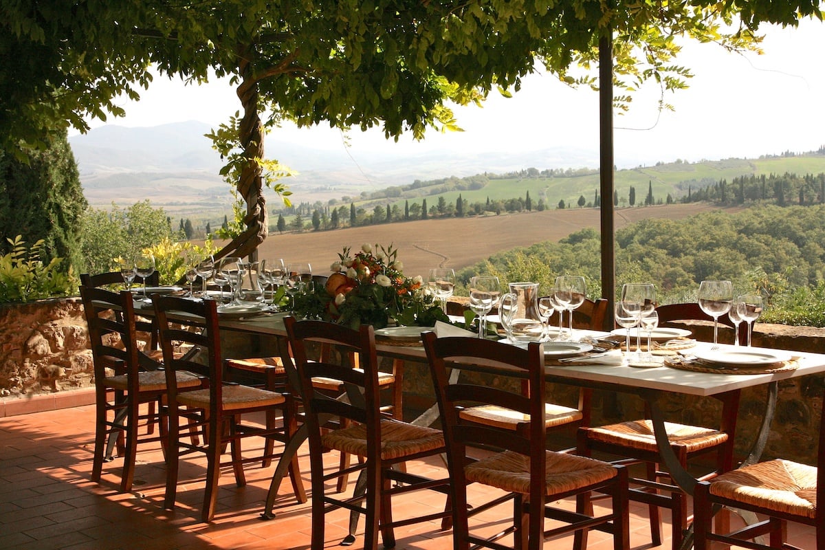 The 5 Best Patio Dining Sets For Your Outdoor Feasts - Minneopa Orchards